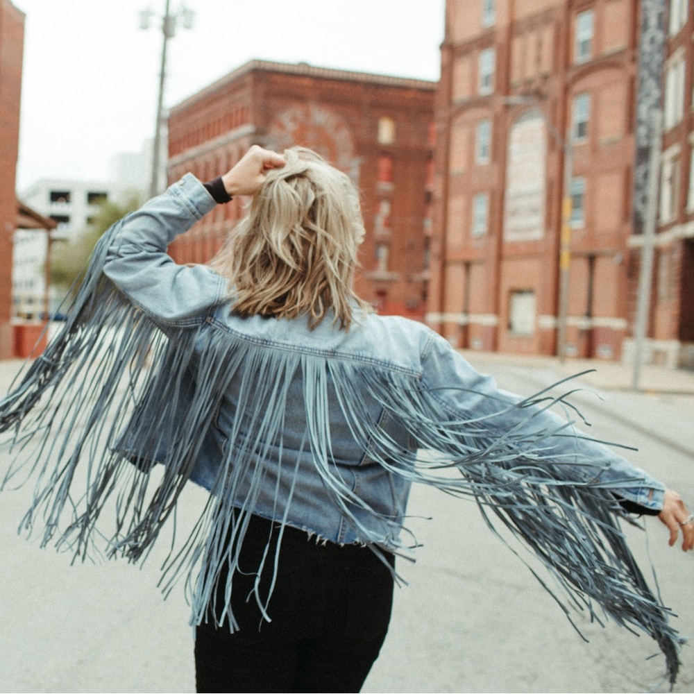 Levi’s ex boyfriend fringe trucker Jacket